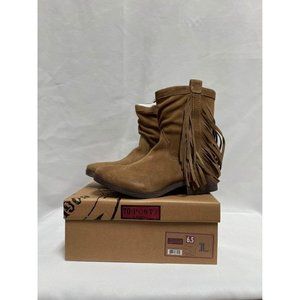 Brand New Size 6.5 Women’s Fringe Boots